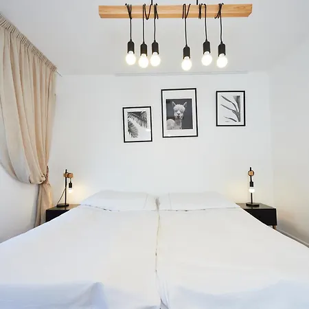 Av De La Gare 4, Rond-point, 4br, Skilift350m! *