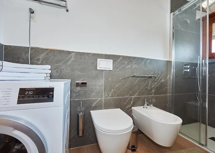 Av De La Gare 4, Rond-point, 4br, Skilift350m!