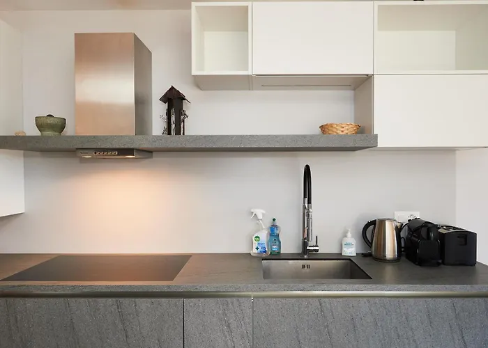 Av De La Gare 4, Rond-point, 4br, Skilift350m! Hotel *