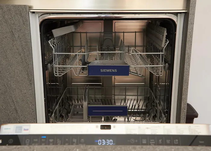 Hotel Av De La Gare 4, Rond-point, 4br, Skilift350m!