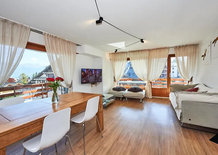 Av De La Gare 4, Rond-point, 4br, Skilift350m! 酒店