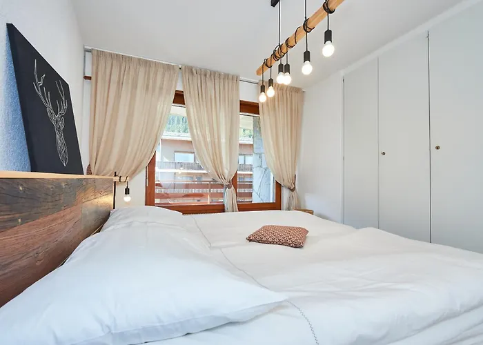 Av De La Gare 4, Rond-point, 4br, Skilift350m!