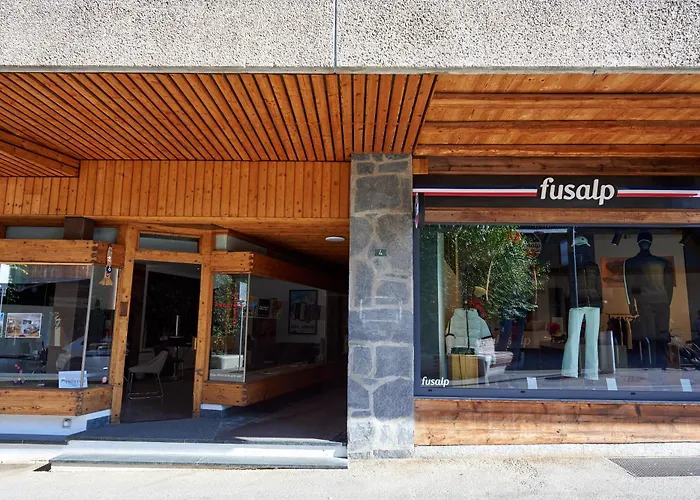 酒店 Av De La Gare 4, Rond-point, 4br, Skilift350m! 克莱恩 蒙塔纳