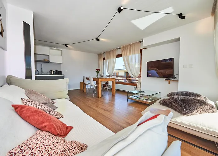 Hotel Av De La Gare 4, Rond-point, 4br, Skilift350m!