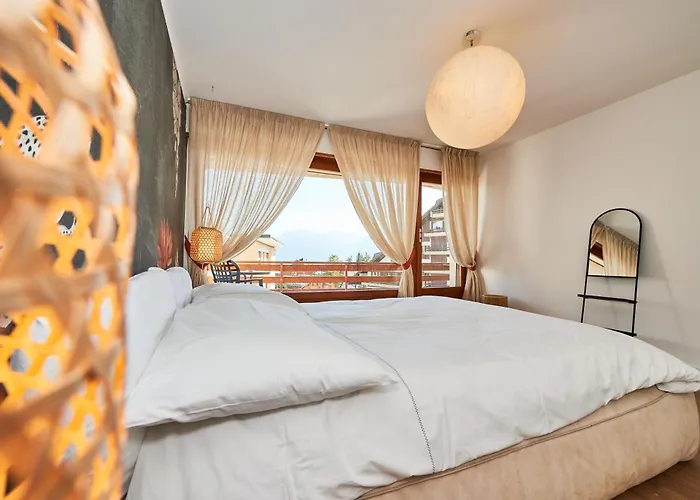 Av De La Gare 4, Rond-point, 4br, Skilift350m! 酒店 *